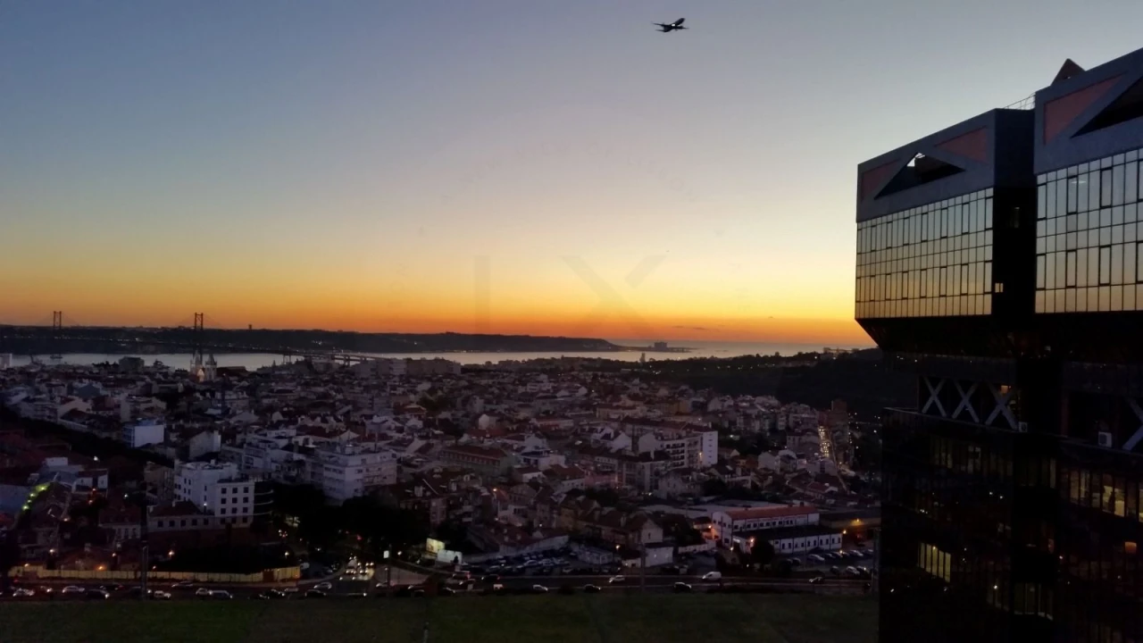 Escritório para Arrendamento em Campo de Ourique Foto 6