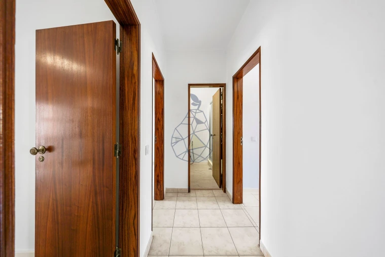 Apartamento T2 para Venda em Portimão Foto 21