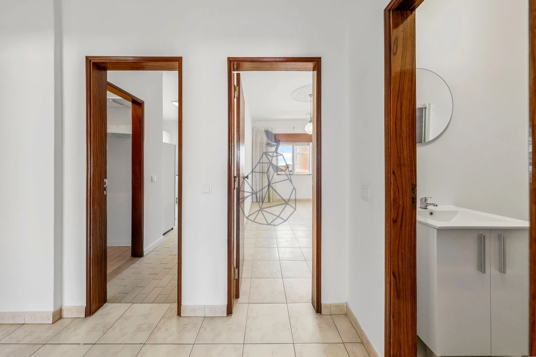 Apartamento T2 para Venda em Portimão Foto 27