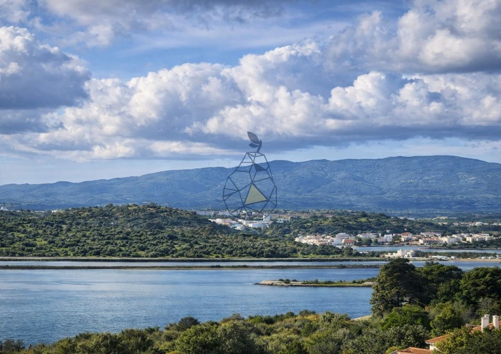Apartamento T3 para Venda em Ferragudo Foto 1