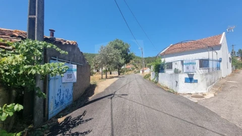 Moradia T2 para Venda em Sobreira Formosa e Alvito da Beira