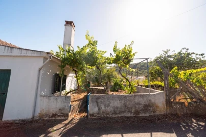 Moradia T2 para Venda em Sobreira Formosa e Alvito da Beira