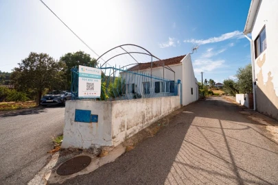 Moradia T2 para Venda em Sobreira Formosa e Alvito da Beira