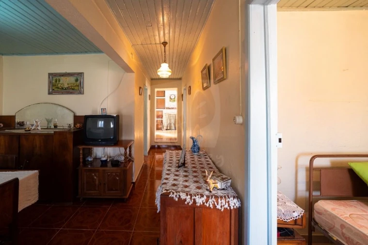 Moradia T2 para Venda em Sobreira Formosa e Alvito da Beira Foto 9