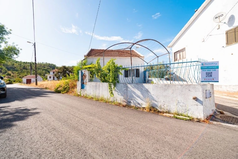 Moradia T2 para Venda em Sobreira Formosa e Alvito da Beira Foto 4