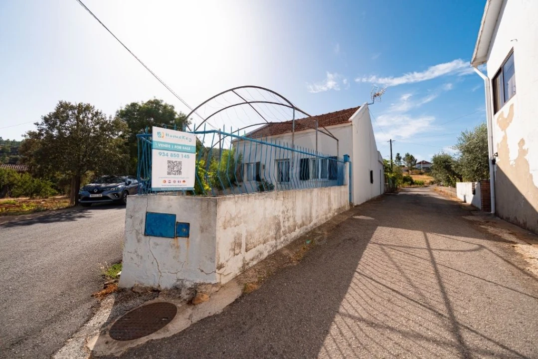 Moradia T2 para Venda em Sobreira Formosa e Alvito da Beira Foto 2