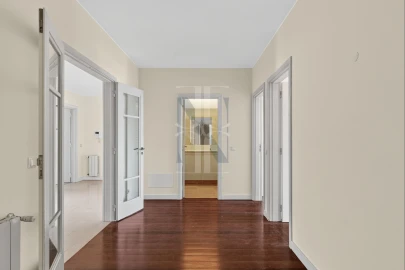 Apartamento T3 para Venda em Campo de Ourique