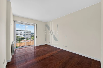 Apartamento T3 para Venda em Campo de Ourique