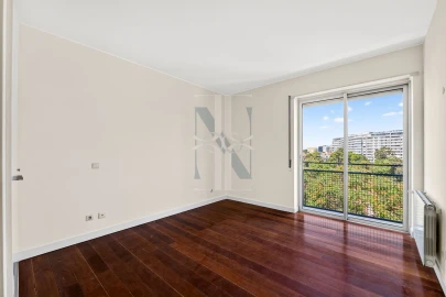 Apartamento T3 para Venda em Campo de Ourique