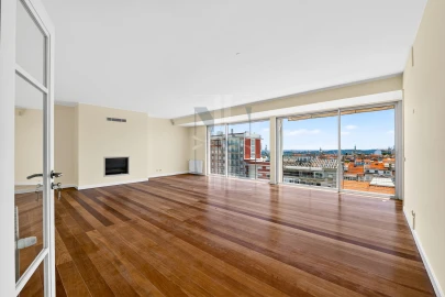 Apartamento T3 para Venda em Campo de Ourique