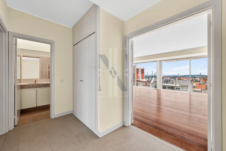 Apartamento T3 para Venda em Campo de Ourique Foto 10