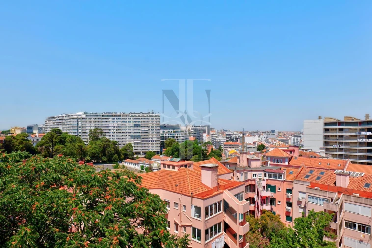 Apartamento T3 para Venda em Campo de Ourique Foto 36