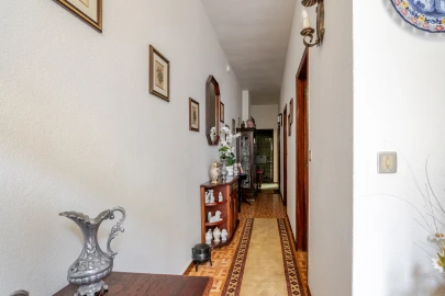 Moradia T4 para Venda em Folhadela