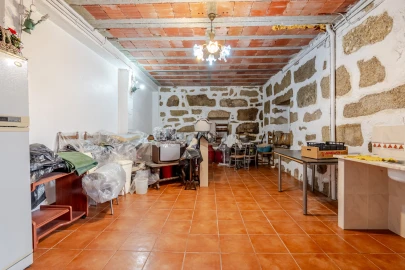 Moradia T4 para Venda em Folhadela
