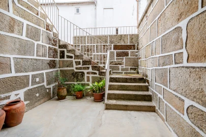 Moradia T4 para Venda em Folhadela