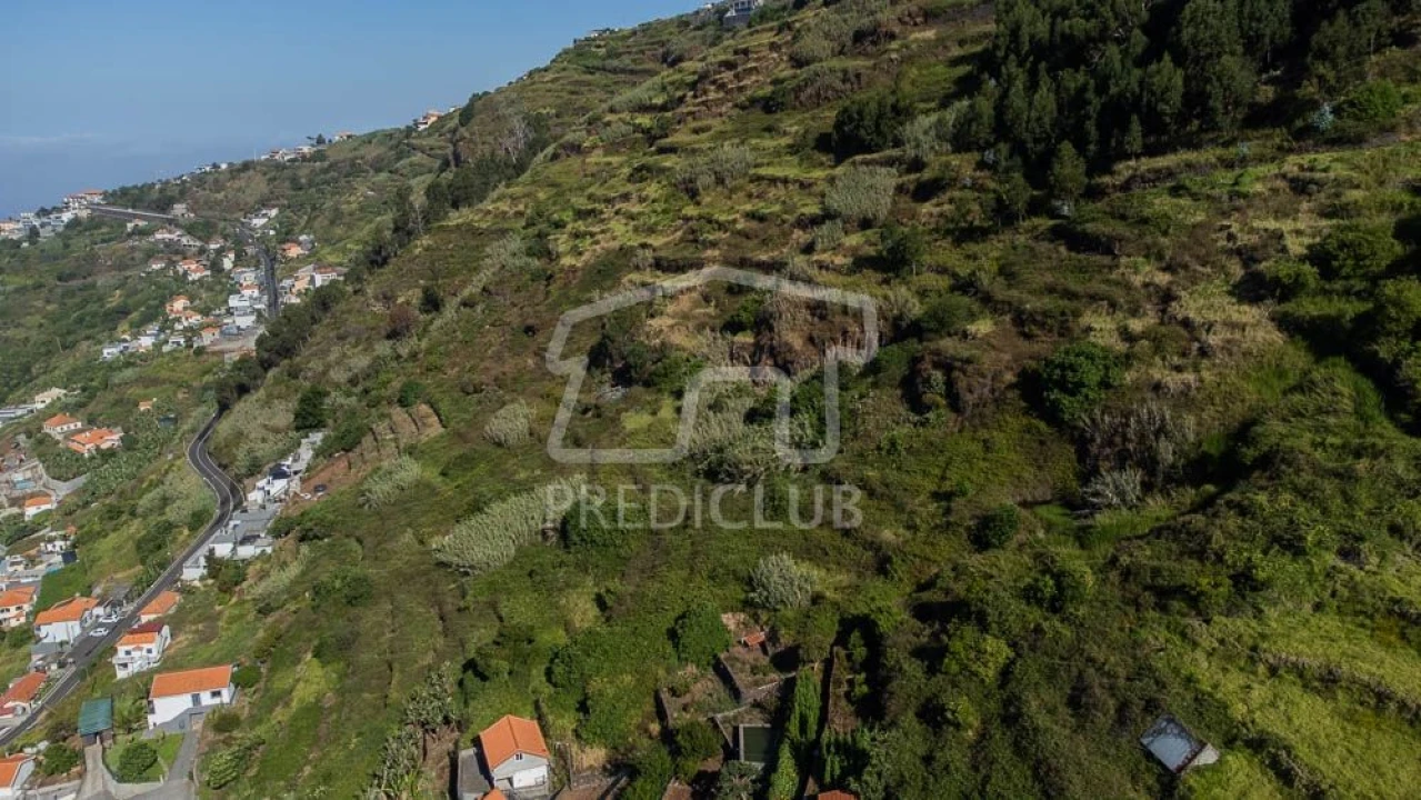 Terreno para Venda em Arco da Calheta Foto 4