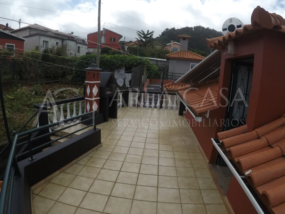 Moradia T3 para Venda em Faial Foto 15