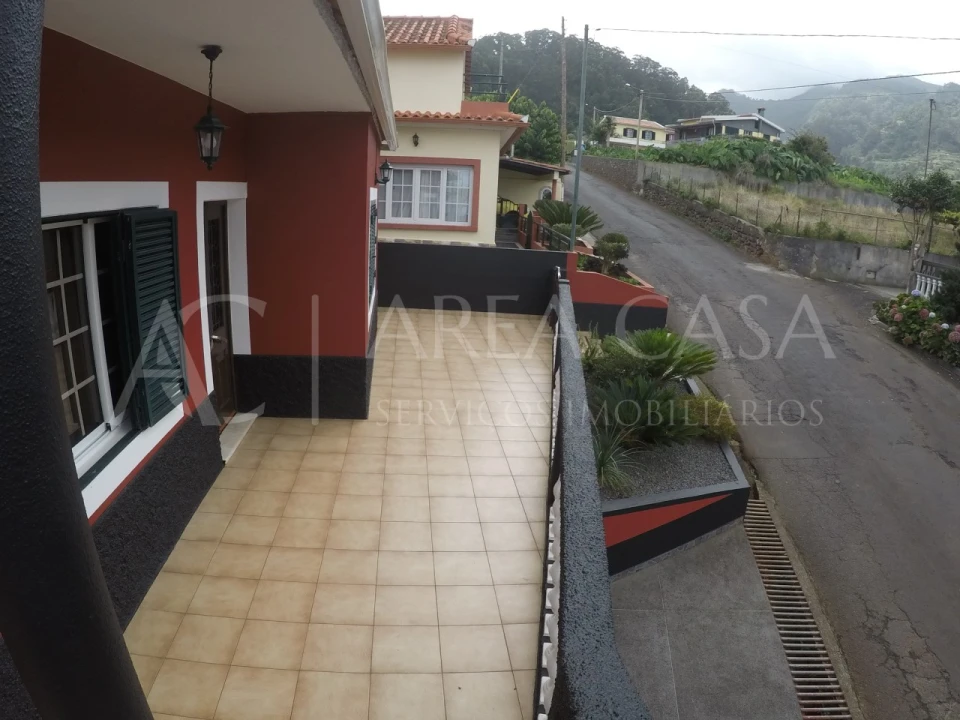 Moradia T3 para Venda em Faial Foto 20