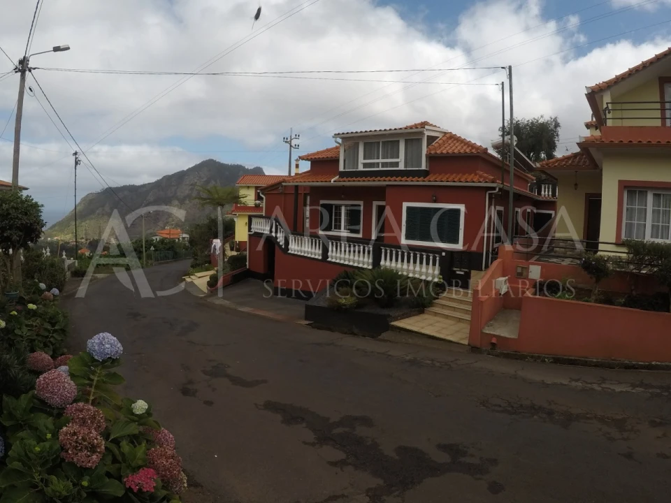 Moradia T3 para Venda em Faial Foto 21