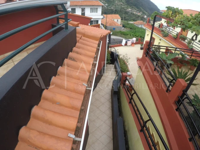 Moradia T3 para Venda em Faial Foto 13