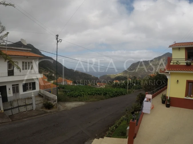 Moradia T3 para Venda em Faial Foto 18