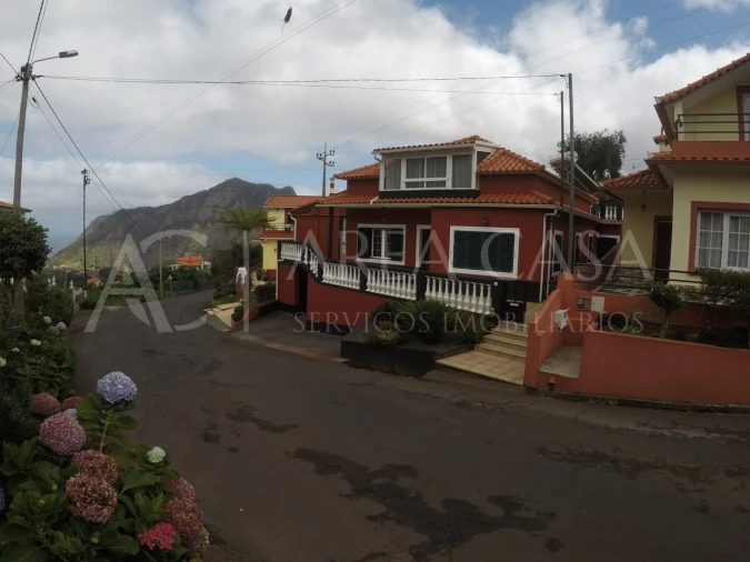 Moradia T3 para Venda em Faial Foto 21