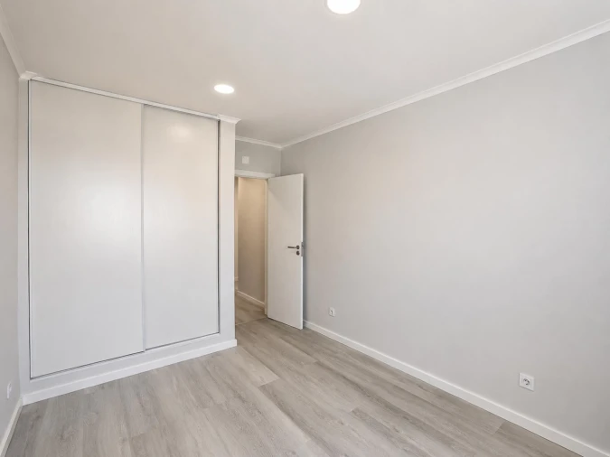 Apartamento T4 para Venda em Amora Foto 11
