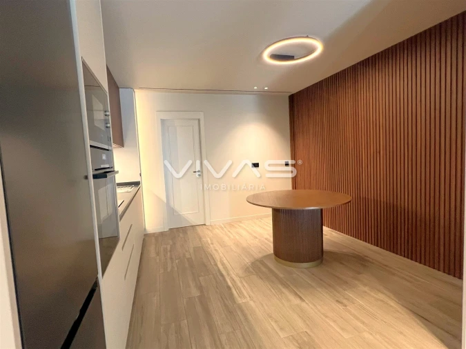 Apartamento T1 para Arrendamento em São Vicente (Braga) Foto 5