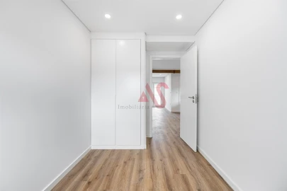 Apartamento T2 para Venda em Caldas de Vizela (São Miguel e São João)