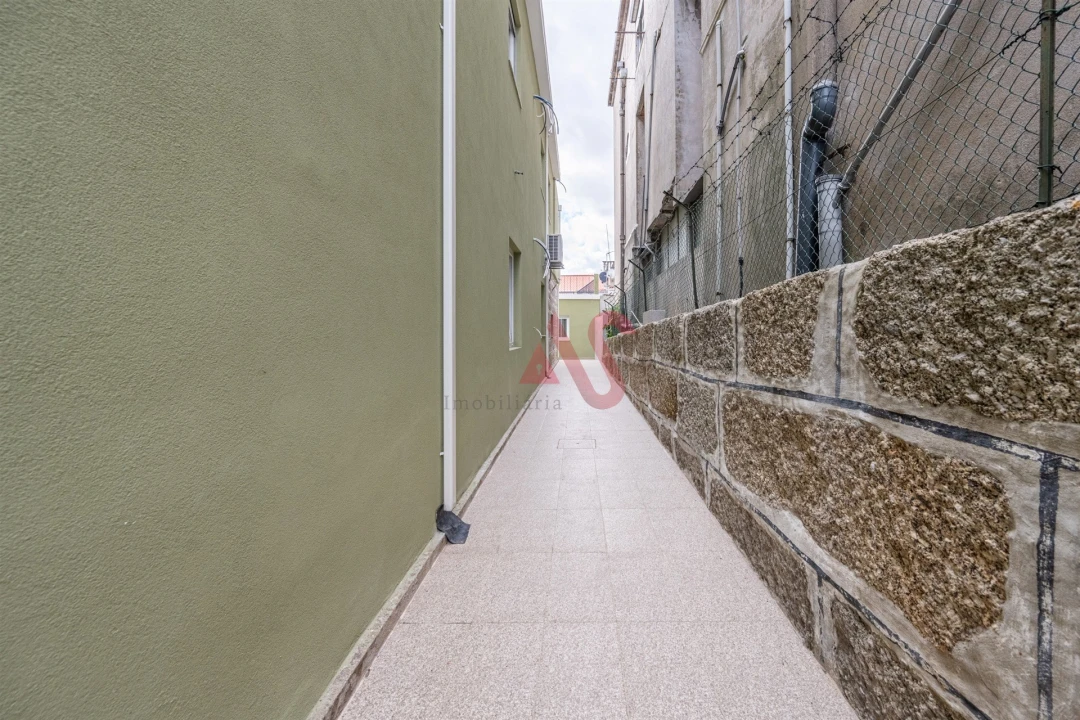 Apartamento T2 para Venda em Caldas de Vizela (São Miguel e São João) Foto 2