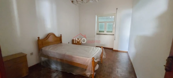 Moradia T8 para Venda em Sé e São Lourenço