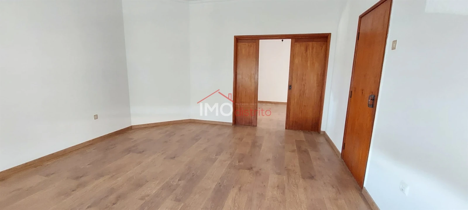 Moradia T8 para Venda em Sé e São Lourenço Foto 30