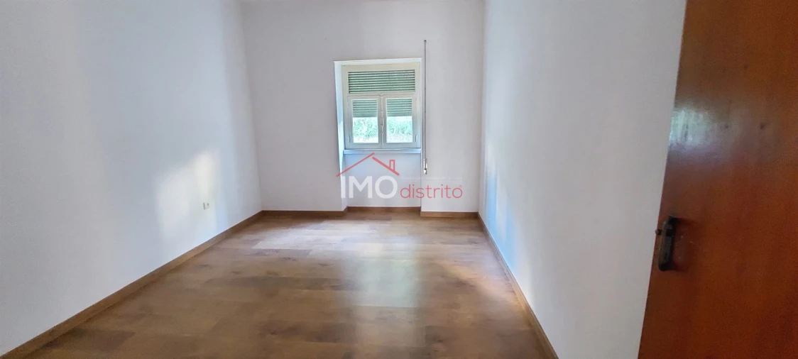 Moradia T8 para Venda em Sé e São Lourenço Foto 26