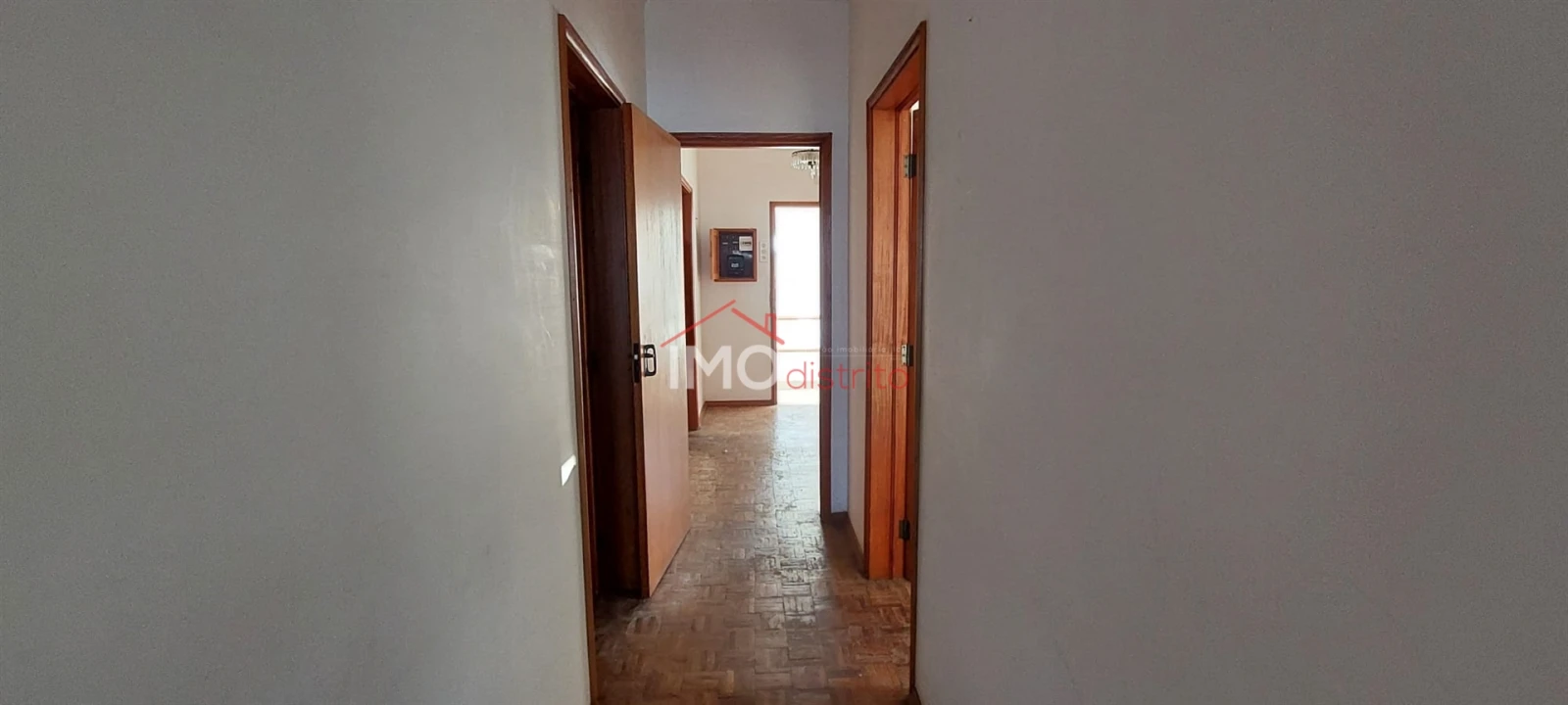 Moradia T8 para Venda em Sé e São Lourenço Foto 3