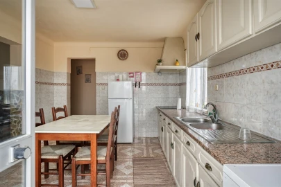 Moradia T4 para Venda em Painho e Figueiros
