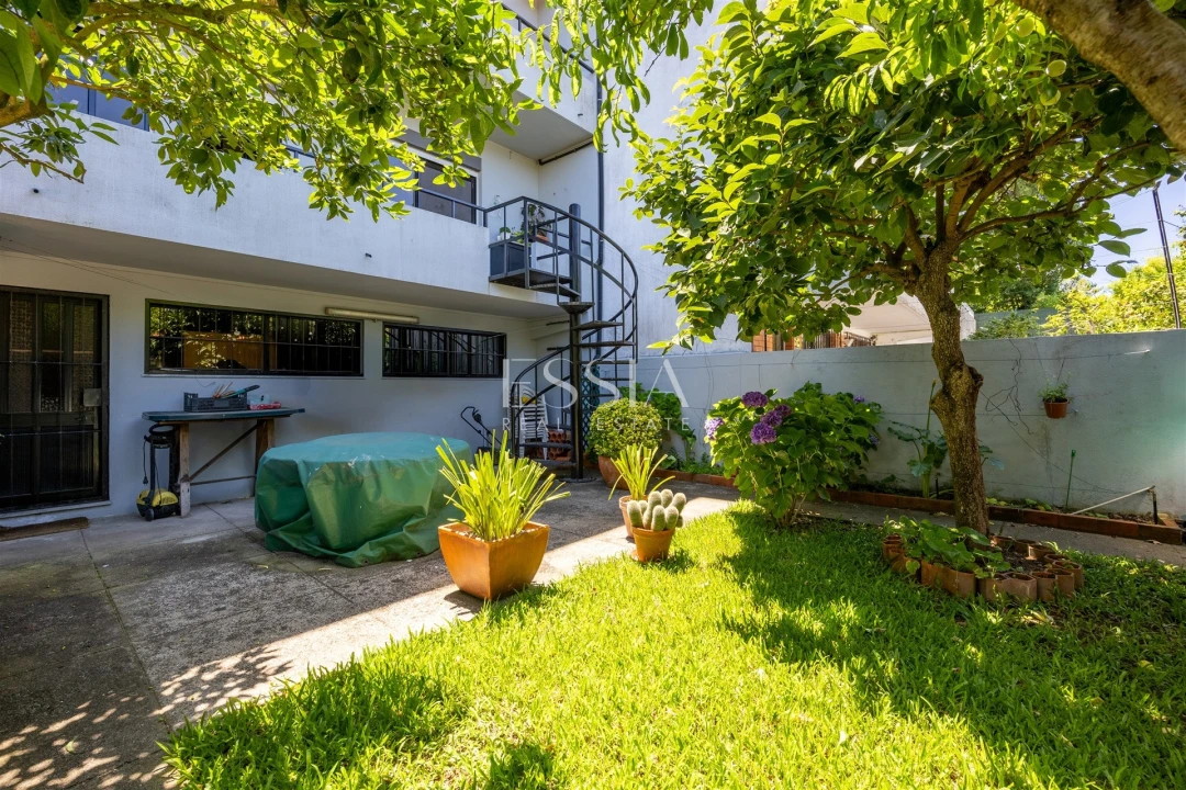 Moradia T4 para Venda em Aldoar, Foz do Douro e Nevogilde Foto 1