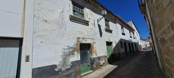 Moradia T3 para Venda em Miranda do Douro
