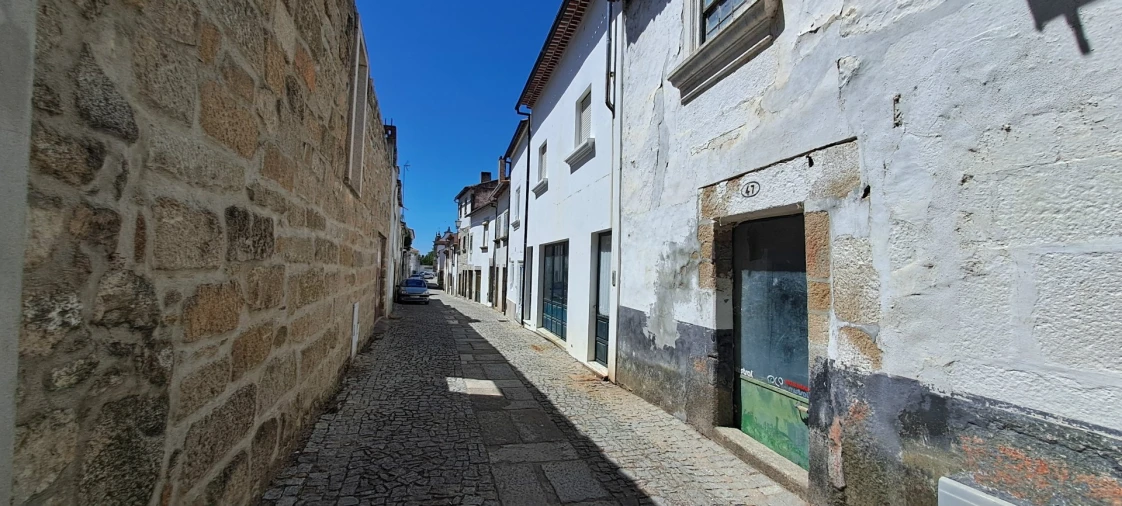 Moradia T3 para Venda em Miranda do Douro Foto 11