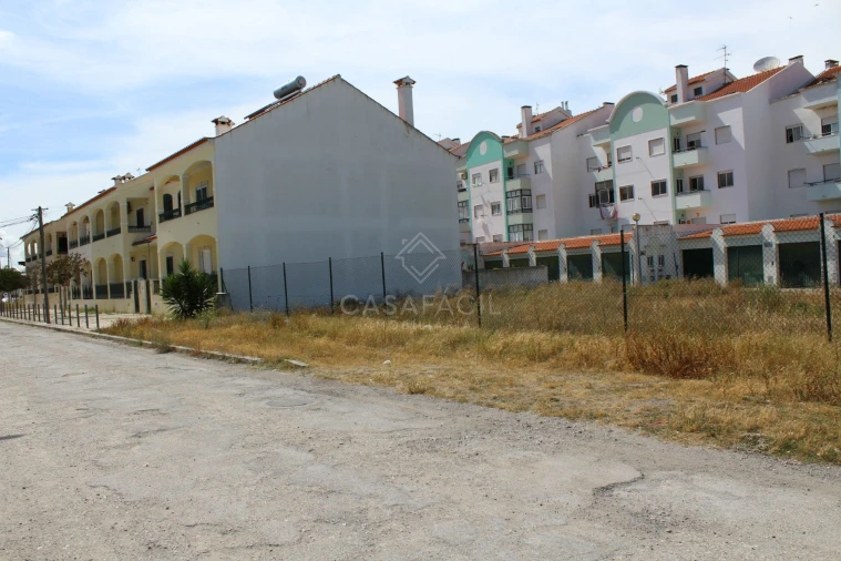 Terreno para Venda em Samouco Foto 3