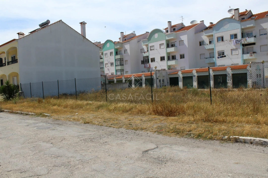 Terreno para Venda em Samouco Foto 1
