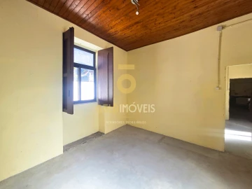 Moradia T2 para Venda em O. Azeméis, Riba-Ul, Ul, Macinhata Seixa, Madail
