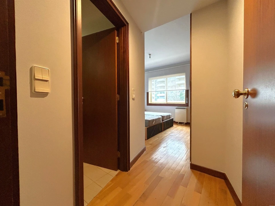 Apartamento T1 para Arrendamento em Aldoar, Foz do Douro e Nevogilde Foto 12