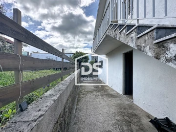 Moradia T6 para Venda em São Cipriano e Vil de Souto