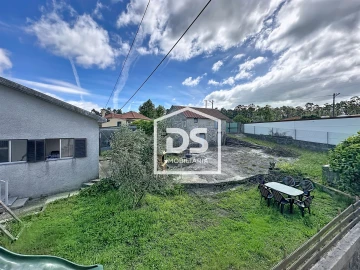 Moradia T6 para Venda em São Cipriano e Vil de Souto