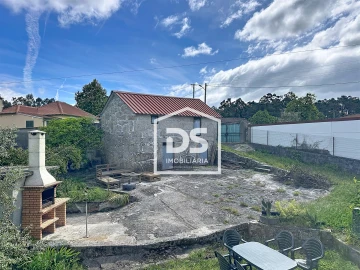 Moradia T6 para Venda em São Cipriano e Vil de Souto