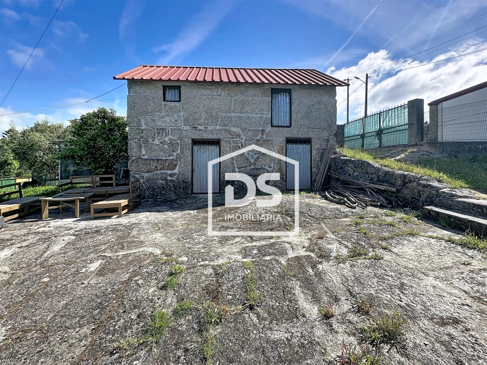 Moradia T6 para Venda em São Cipriano e Vil de Souto Foto 17