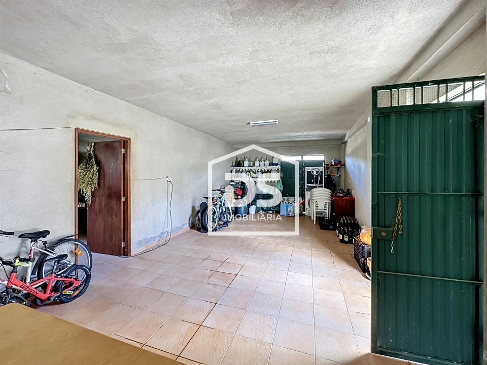 Moradia T6 para Venda em São Cipriano e Vil de Souto Foto 40