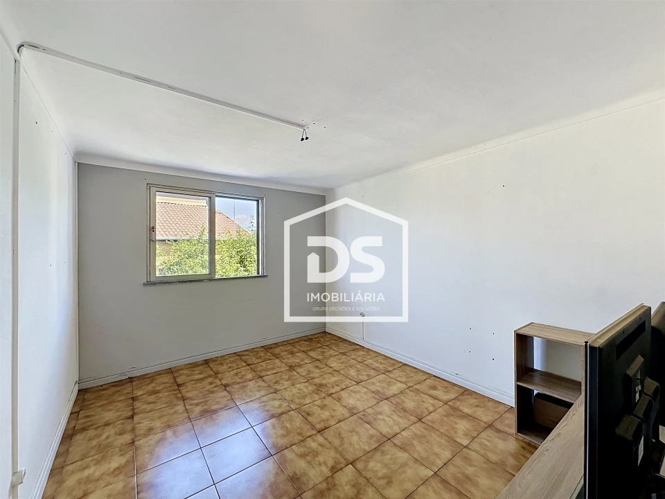Moradia T6 para Venda em São Cipriano e Vil de Souto Foto 6