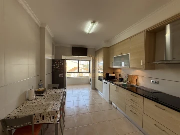 Apartamento T3 para Venda em Tavarede
