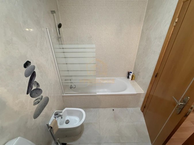 Apartamento T3 para Venda em Tavarede Foto 31